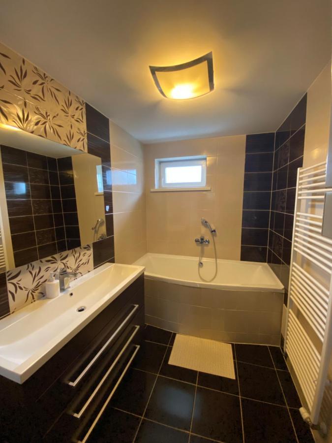 Lovely Apartment - Zilina Centrum מראה חיצוני תמונה